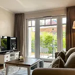 Baltischer Hof 03 *